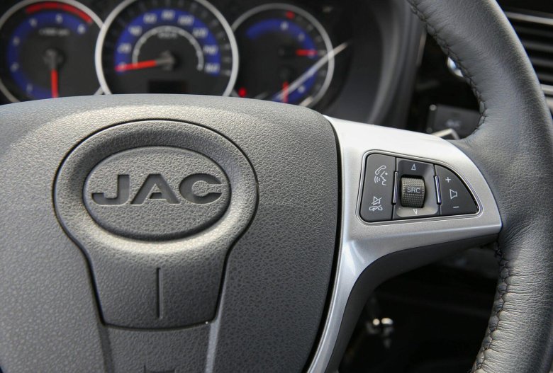 JAC x200