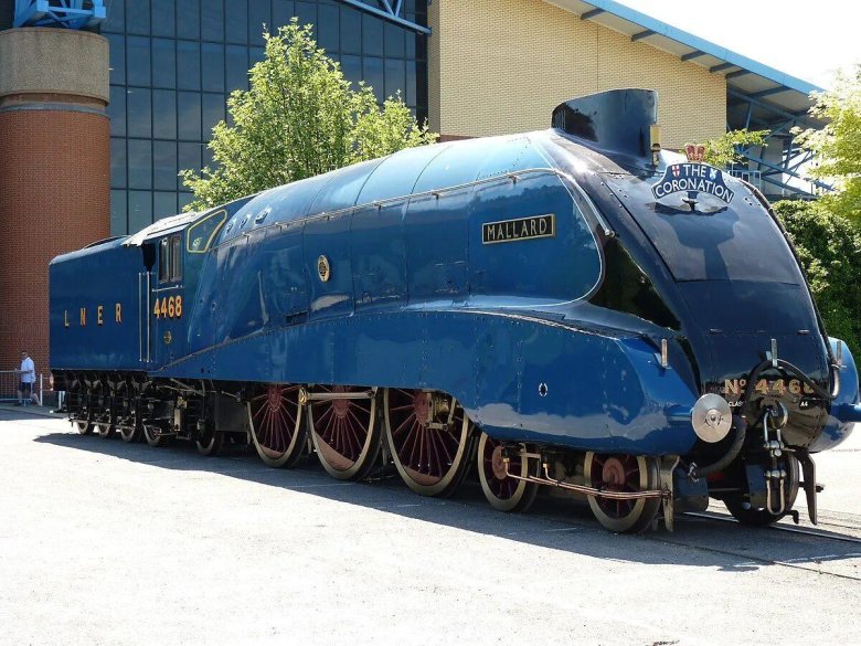 Паровоз LNER class a4 4468 Mallard