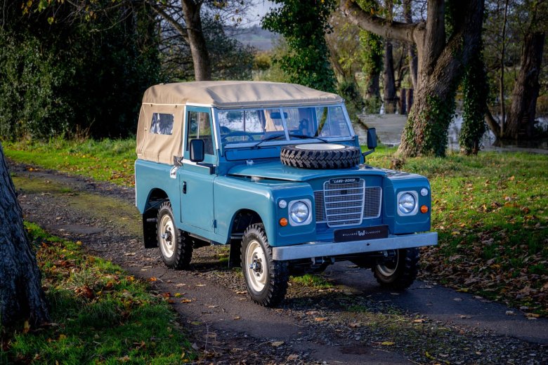 Land Rover Series III