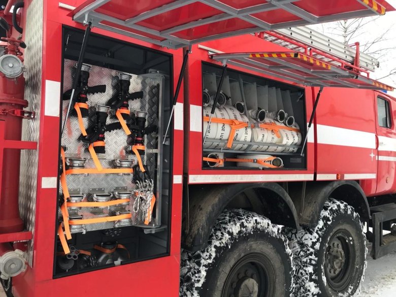 Пожарная машина внутри