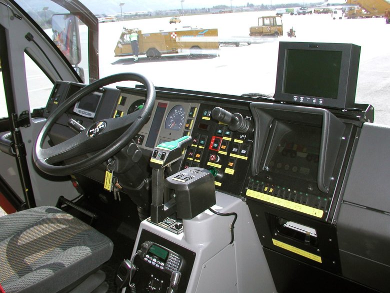 Rosenbauer Panther 8x8 салон