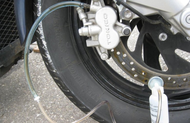 Передние тормоза на мотоцикл