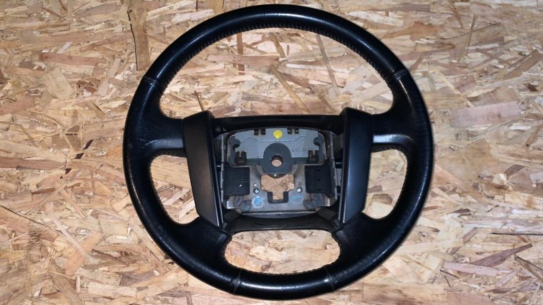 Спортивный руль Land Rover l320