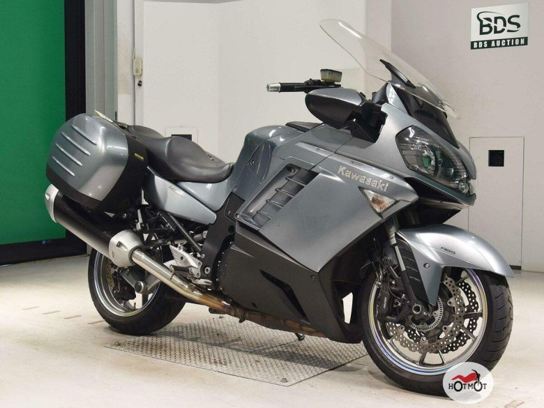 Кавасаки спорт турист 1400