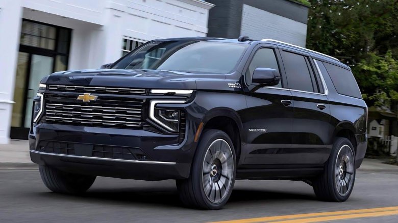 Шевроле Субурбан 2023