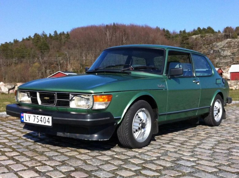 Saab 900 classic