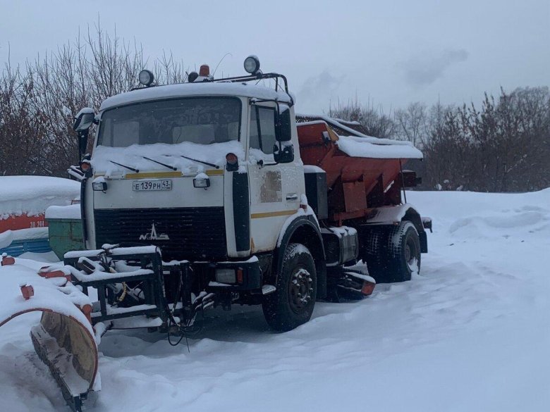 Маз 5337 пескоразбрасыватель
