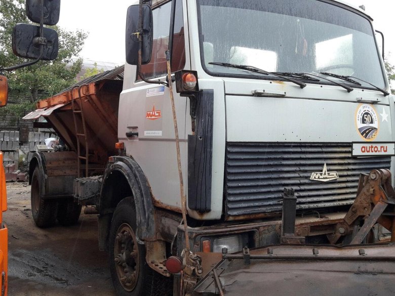 Самосвал маз 5551