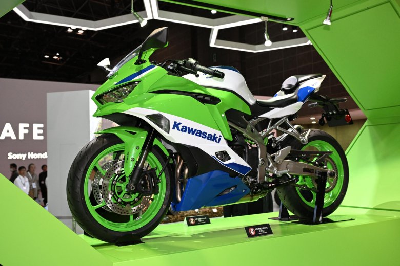 Мотоцикл kawasaki ninja zx 25r