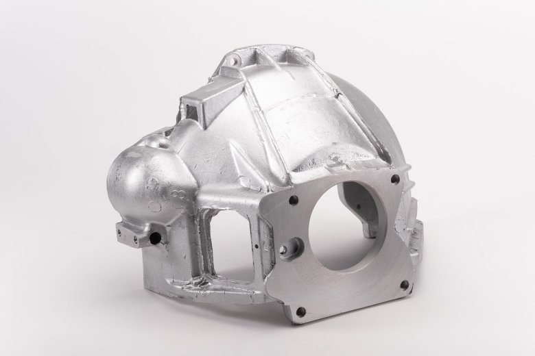 4215.1601015-11 Картер сцепления