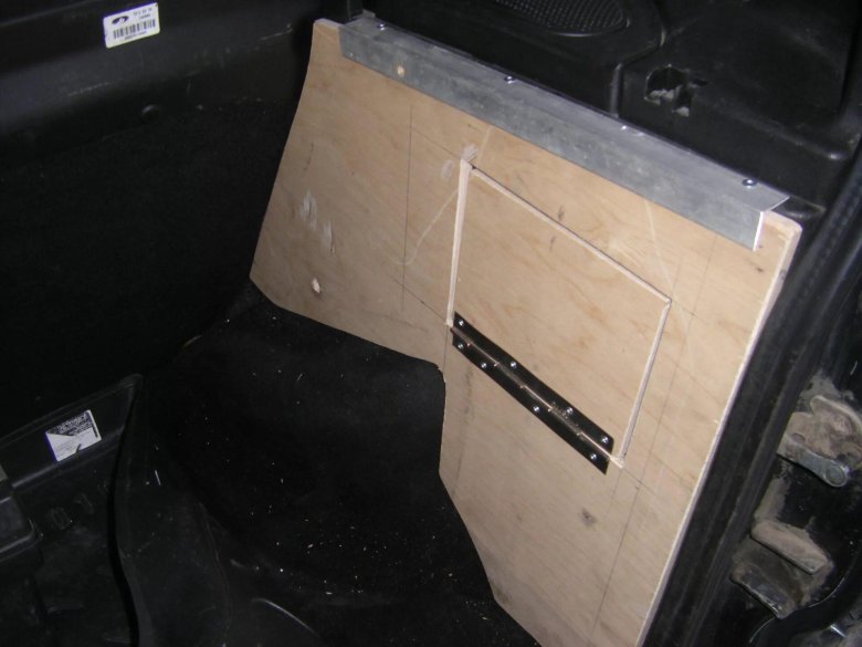 Органайзер в боковины багажника Шевроле Нива