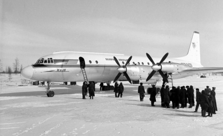 Турбовинтовой самолет ил 18
