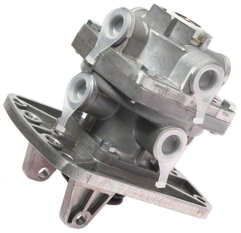 Кран тормозной 100-3514008 КАМАЗ