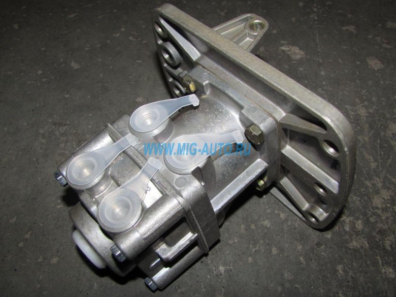 Кран тормозной главный КАМАЗ 6520 евро