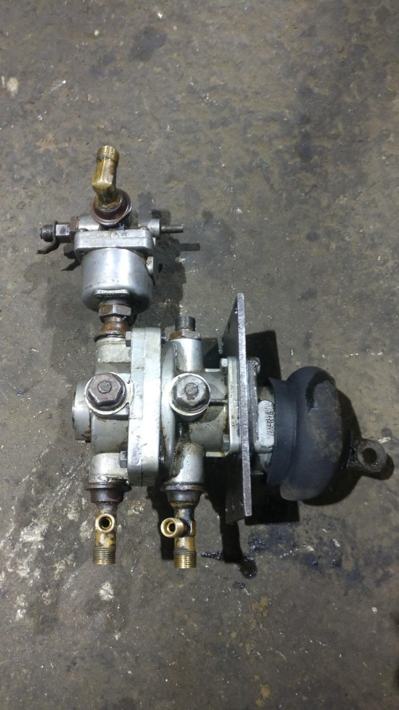 Тормозной кран КАМАЗ 55111