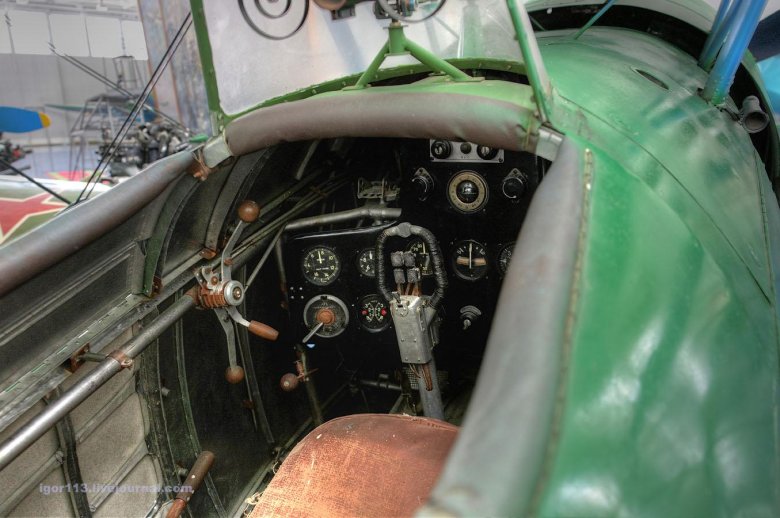 И-16 кабина