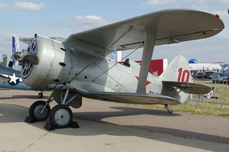 Биплан и-153 Чайка
