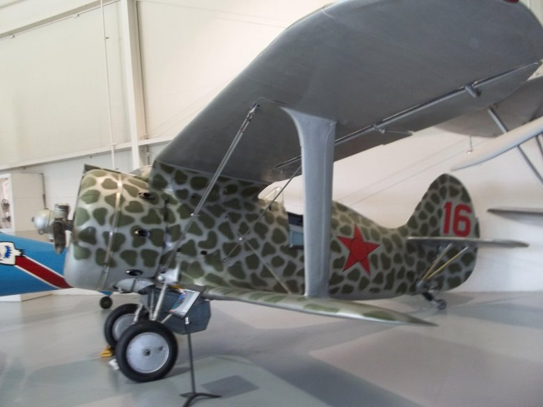 Polikarpov i 153 chaika