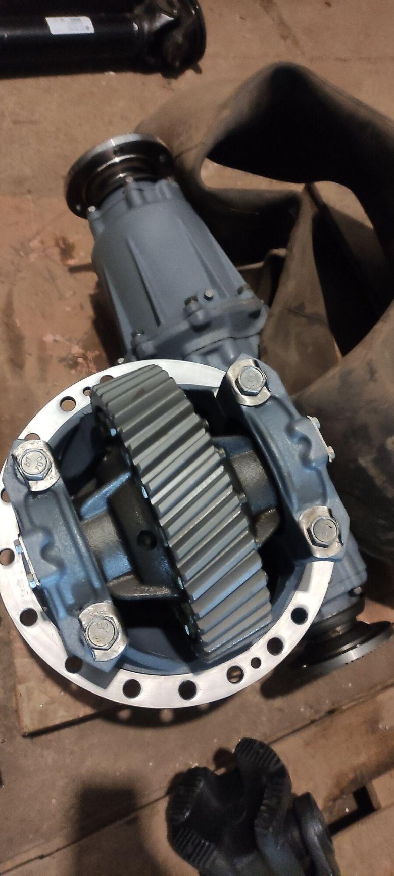 Редуктор среднего моста КАМАЗ 43118 49 зубьев