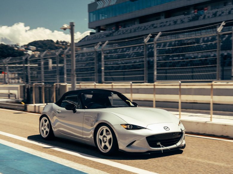 Mazda roadster rf