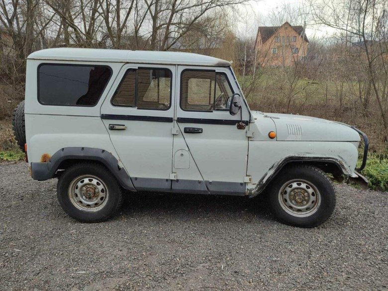 Автомобиль уаз-31519