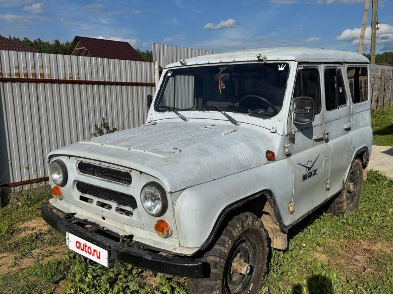 Белый уаз