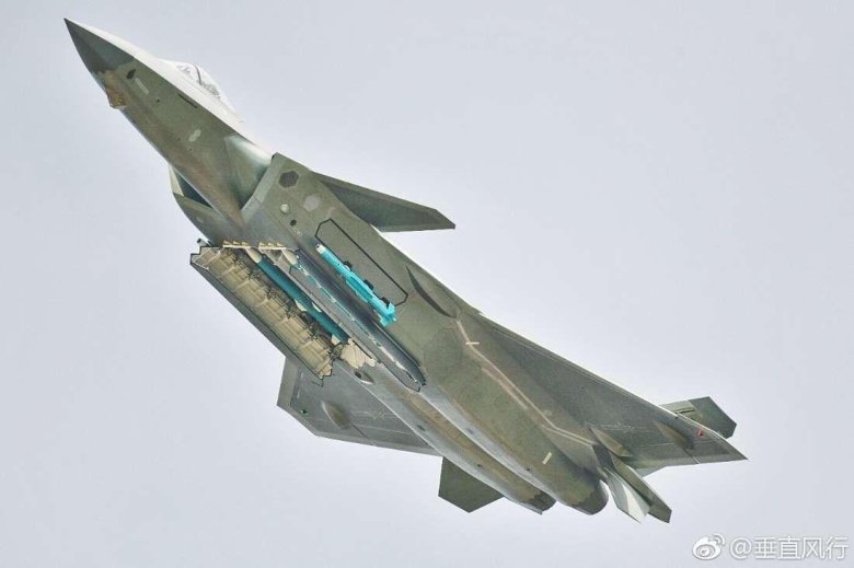 Chengdu j-20 истребитель