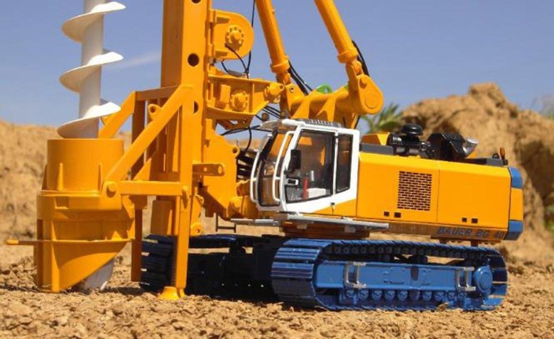 Буровая Бауэр 40