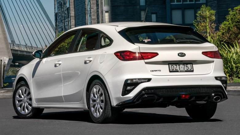 Kia Cerato хэтчбек 2021