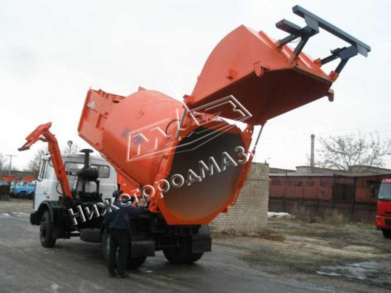 Мусоровоз ко 449 МАЗ