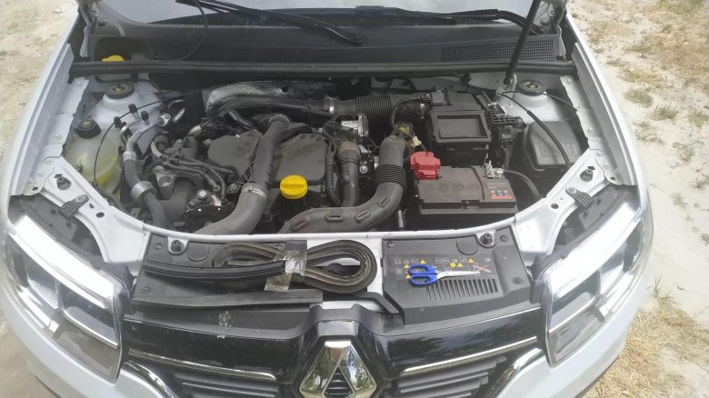 Сандеро 2 под капотом