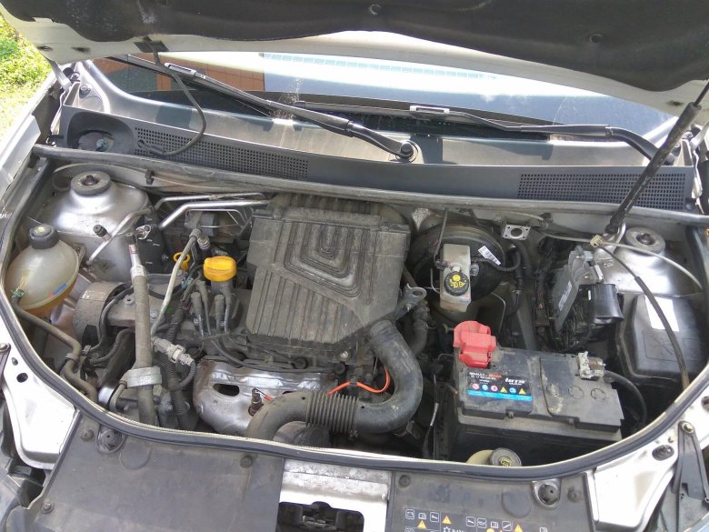 Renault Sandero Stepway под капотом