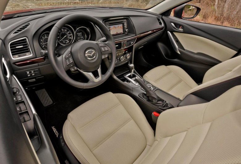 Mazda 6 салон