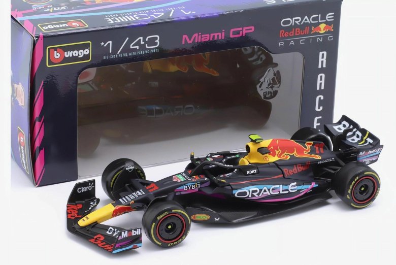 Модель автомобиля bburago 1