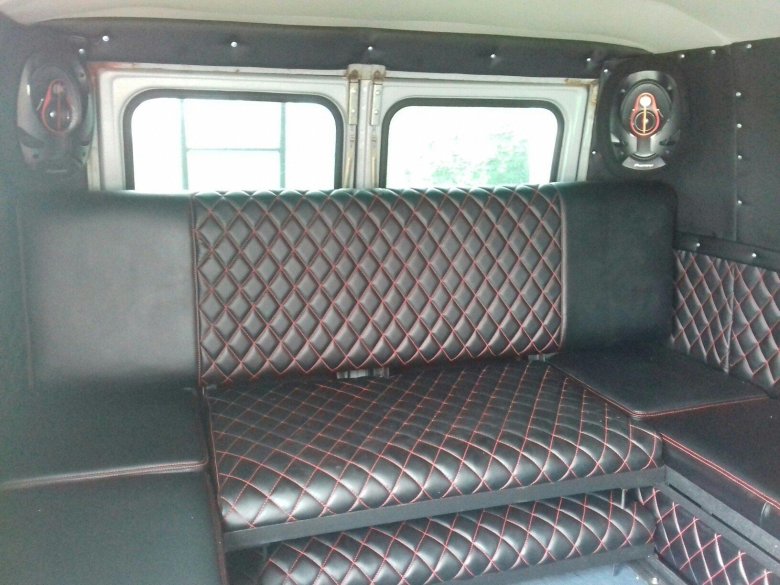 УАЗ 3909 салон внутри