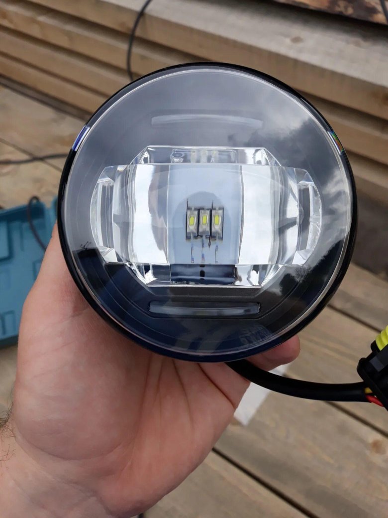 Led ПТФ Mitsubishi Montero v 63