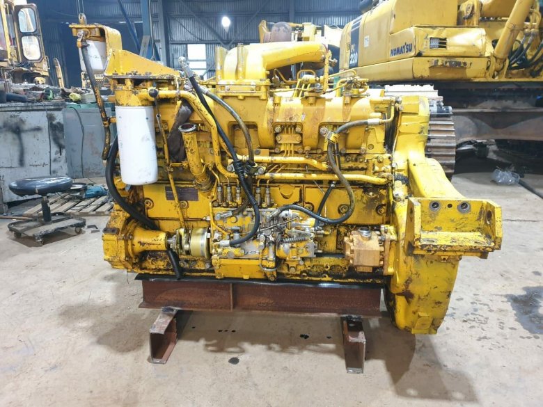 Двигатель катерпиллер