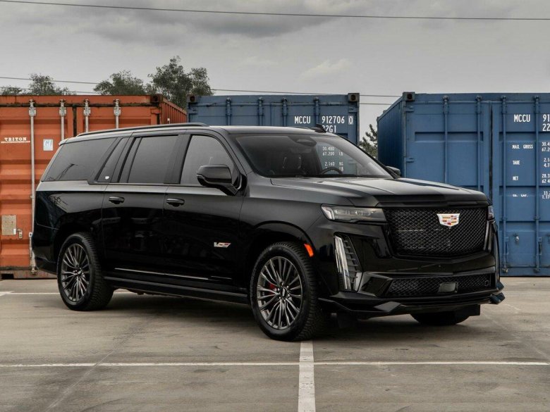 Новый cadillac escalade