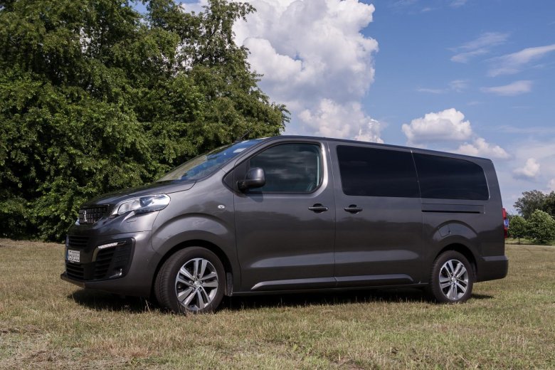 Пежо Тревеллер Лонг