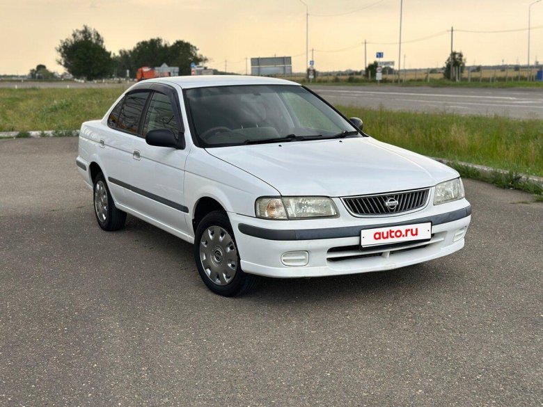 Nissan sunny 2000