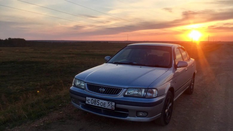 Nissan Sunny b15
