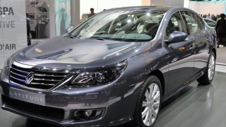 Рено Латитьюд 2.5