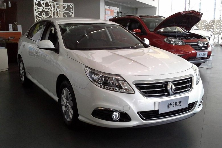 Рено Латитьюд 2014