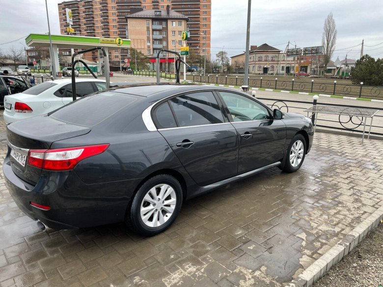 Renault latitude 2012