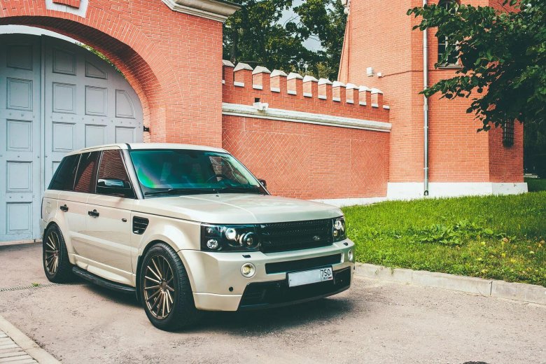 Range Rover Sport 1