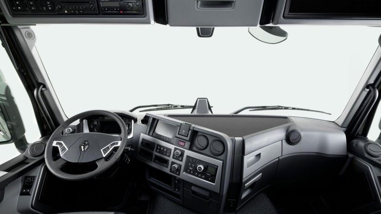 Рено Магнум 1 поколение салон