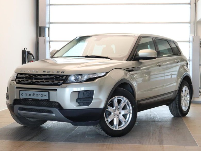Рендж Ровер Эвок, 2016 коричневый