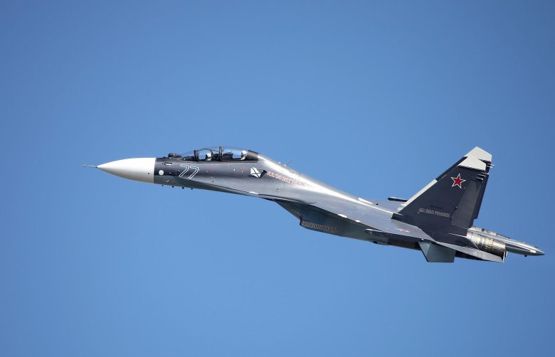 Истребитель Су-30