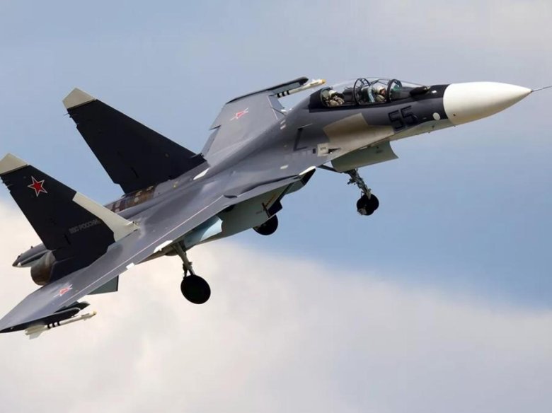 Истребитель Су-30