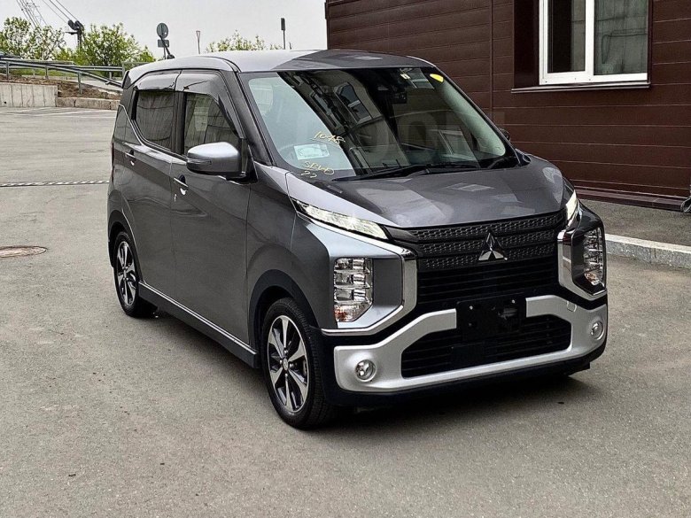 Mitsubishi Ek x черный